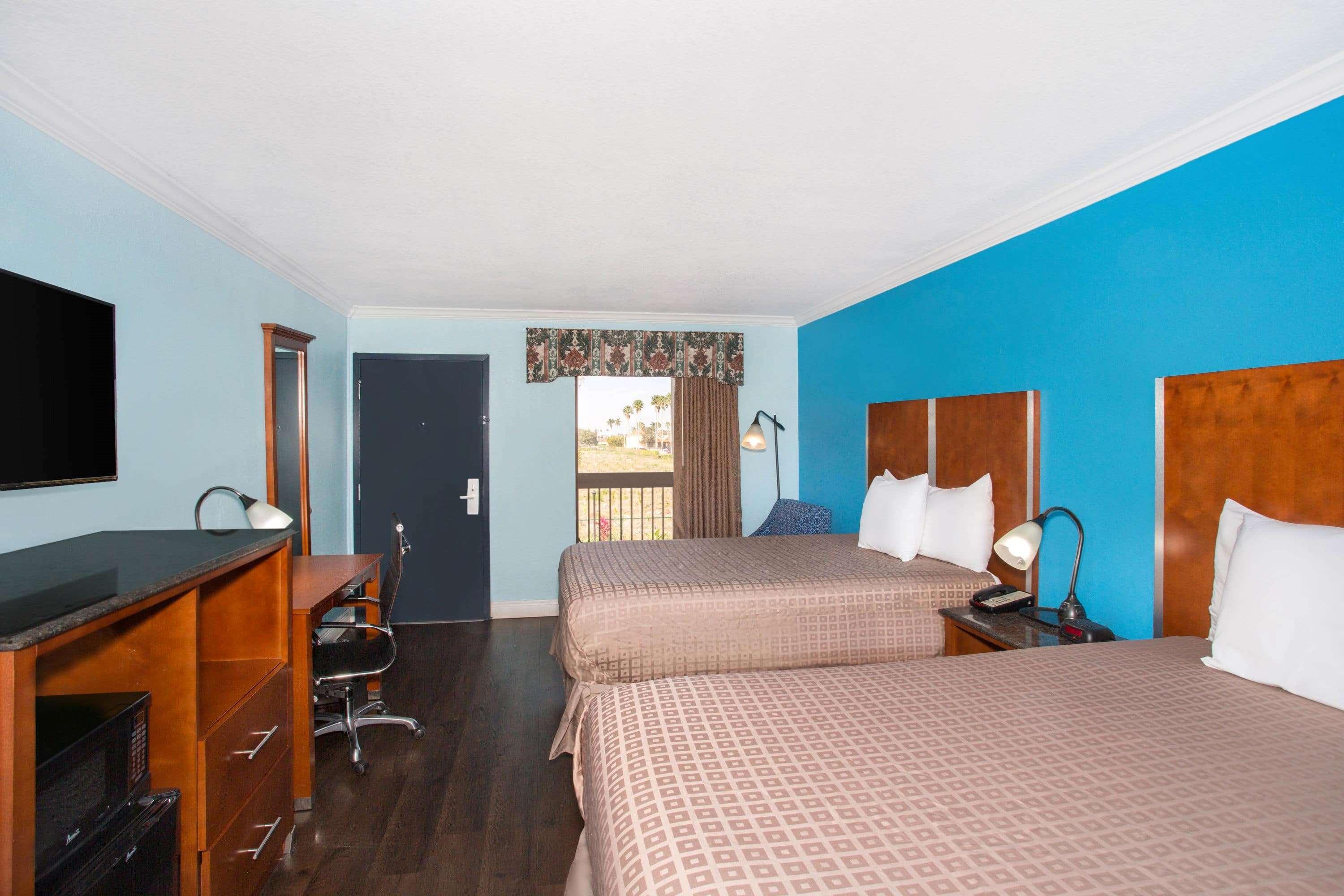 Days By Wyndham Florida Hotel