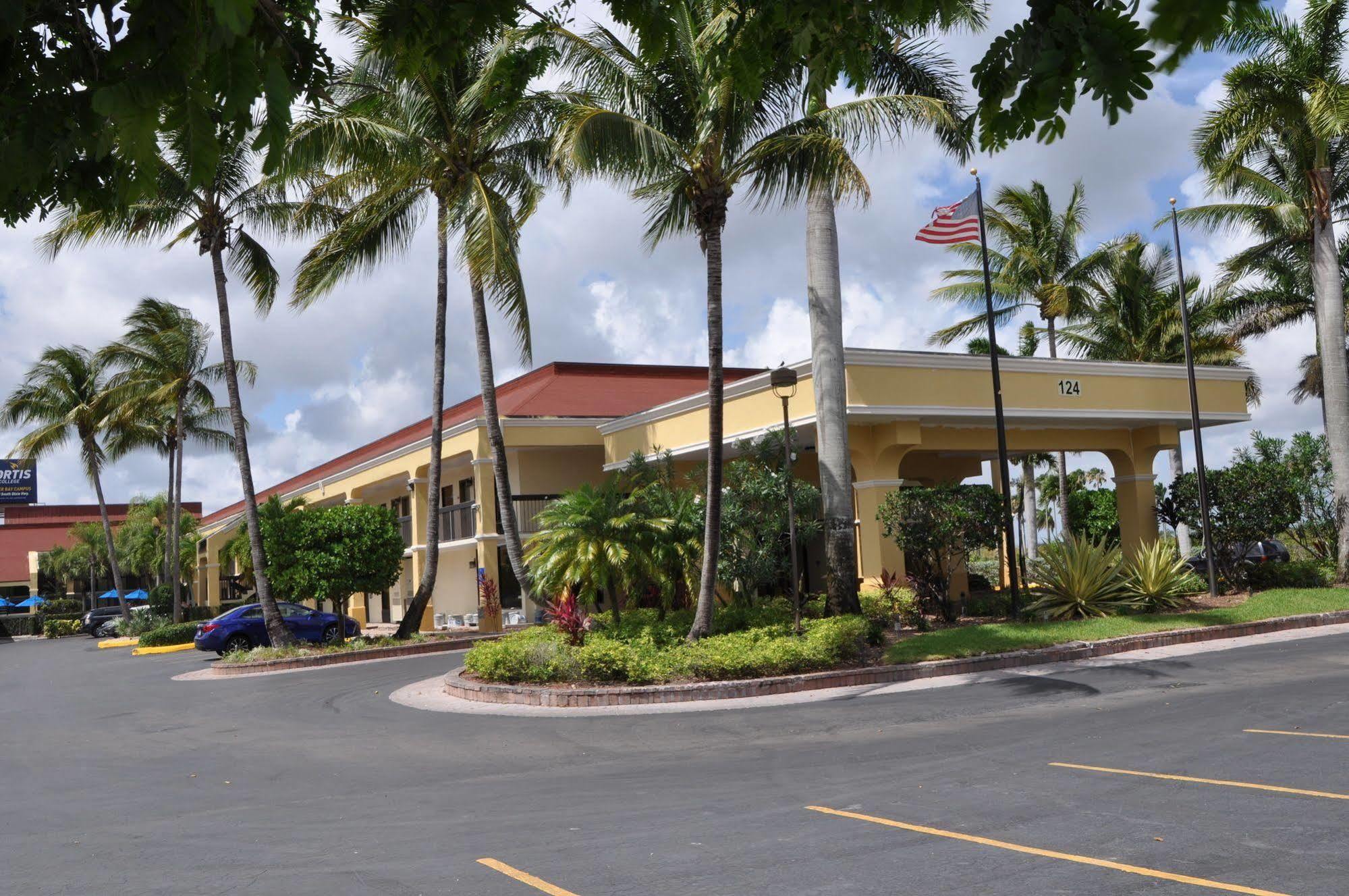 Days By Wyndham Florida Hotel