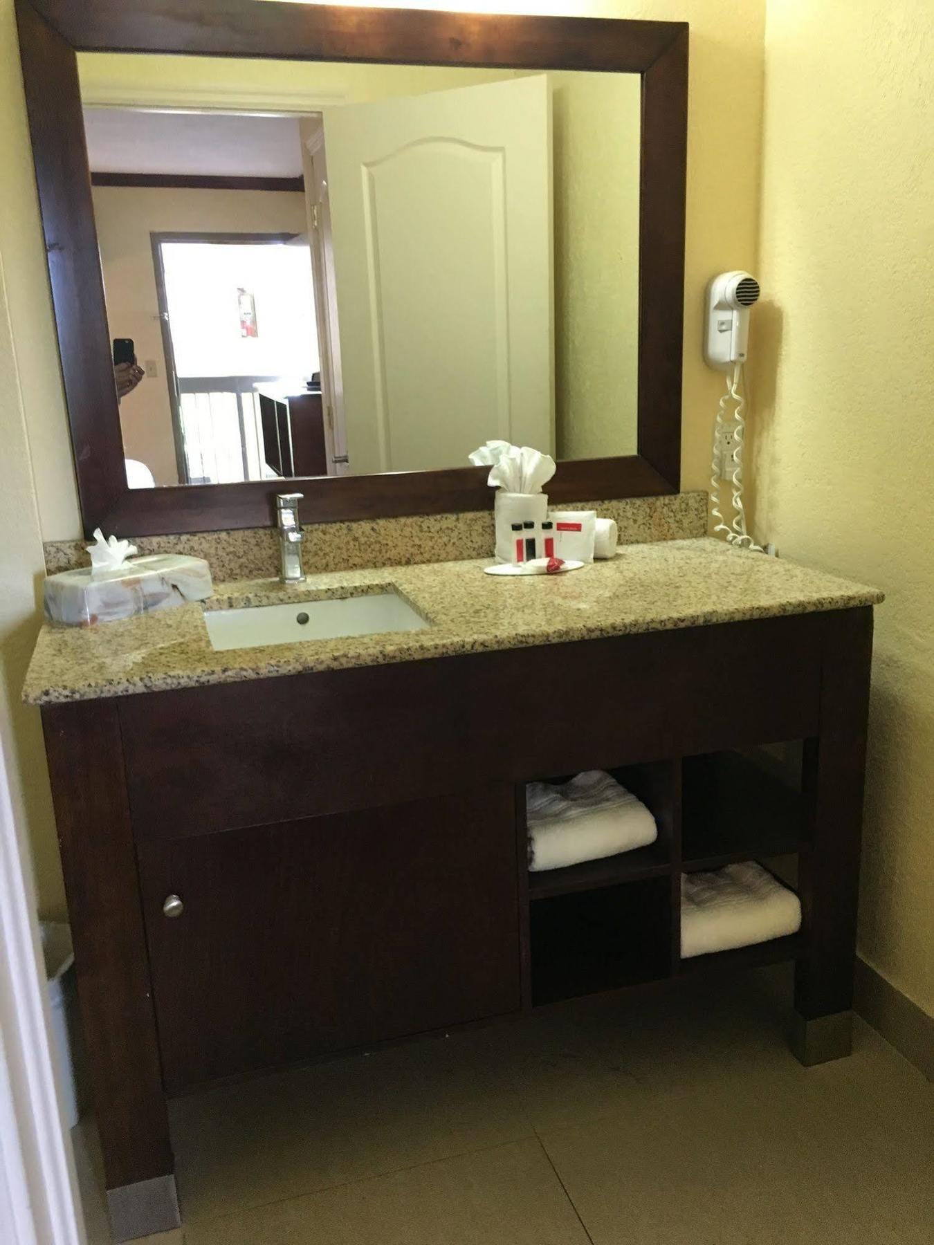 Days By Wyndham Florida 2*